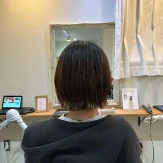 ショート 切りっぱなしボブ 👩🏼ミニボブのヘアスタイル
