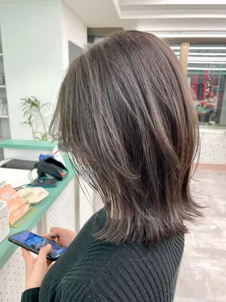 ミディアム カラー 💚透明感カラー💚 ♻️本間♻️のヘアスタイル