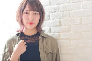 ミディアム 凪の 旅先のヘアスタイル