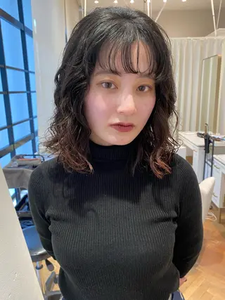 ミディアム カラー 増井 彩乃のヘアスタイル