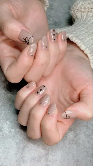 ネイル haleyume所属・shino🌟 痛ネイルのネイルデザイン