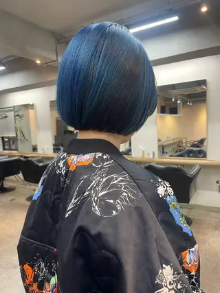 ショート mio ／ハイトーンのヘアスタイル