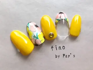 ネイル fino by Pap's所属・西畠 真由美のネイルデザイン