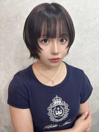 ショート maya レイヤーカットのヘアスタイル
