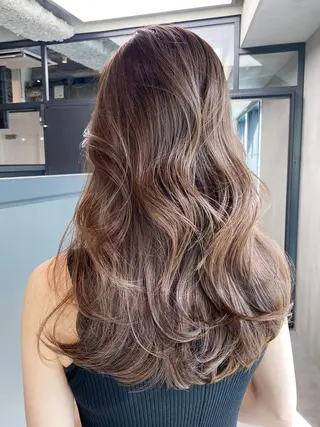 セミロング カラー ITbyALBUM 藤沢店のヘアスタイル