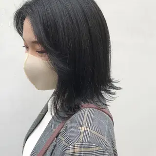 ミディアム カラー CITY louwe 脇坂彩音のヘアスタイル