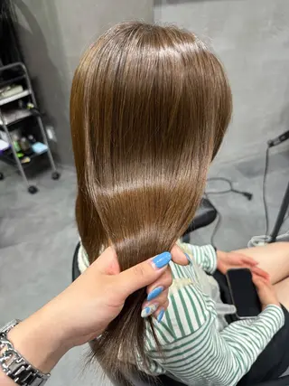 ミディアム カラー 三木 まことのヘアスタイル
