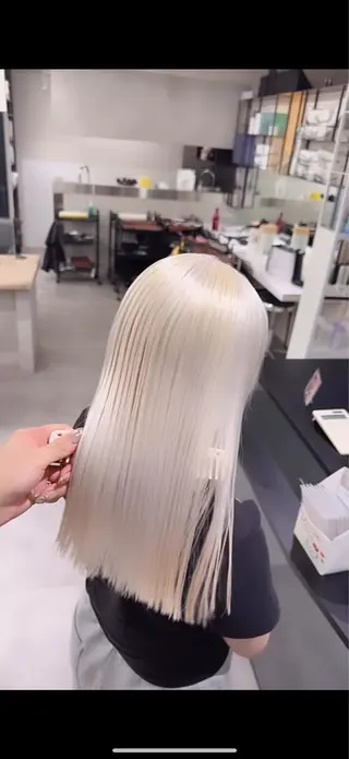 セミロング カラー Liberte 新宿【リベルテ】所属・しゅけ 祐輔のヘアスタイル