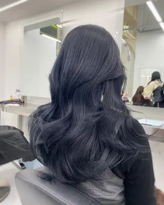 カラー 🫧‪艶髪の達人 🫧‪KEIICHIのヘアスタイル