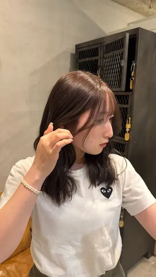 ミディアム 坂本 侑寿己のヘアスタイル