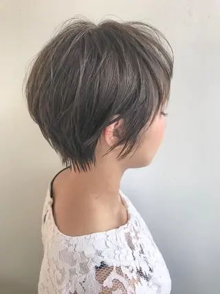 ショート カラー ショート/レイヤー なら石井知希のヘアスタイル