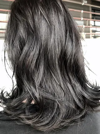 ミディアム カラー レイヤーカット匠 イソザキノリユキのヘアスタイル