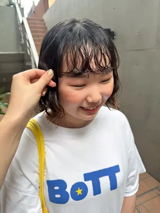 ミディアム パーマ 大橋 芽衣のヘアスタイル