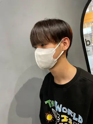 ショート カラー パーマ メンズ キッズ ネイル マツエク・マツパ アイブロウ メンズカット✂ レベッカ寺西優真のヘアスタイル