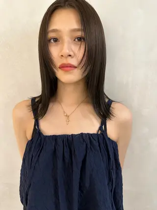 ミディアム 透明感/レイヤー/ 武士るな🌿‬のヘアスタイル