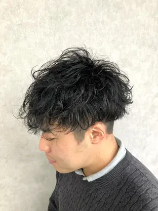 パーマ メンズ ショート、韓国メンズ ヘアのかつらぎのヘアスタイル