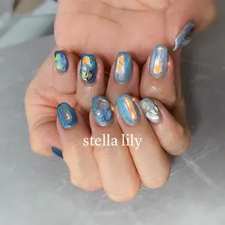 ミディアム ネイル STELLA LILYのネイルデザイン