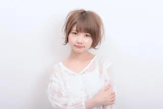 ミディアム 公式 Ease by amble luxeのヘアスタイル