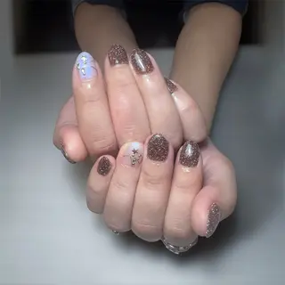 ネイル HANA-NAIL Naruのネイルデザイン