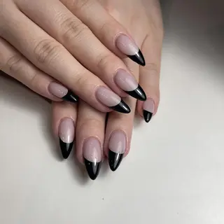 ミディアム アリアグレイス ネイルサロンのネイルデザイン