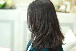 セミロング GOSSIP所属・GOSSIP信国 瑞絵のヘアスタイル