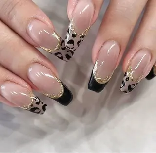 ネイル Lily Lily のネイルデザイン