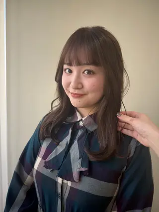 セミロング カラー 🩶 AIRA / 透明感カラー 🩶のヘアスタイル