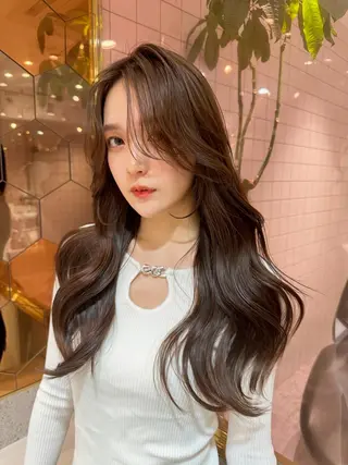 ロング 新宿/韓国レイヤー 髪質改善カラー/角所のヘアスタイル