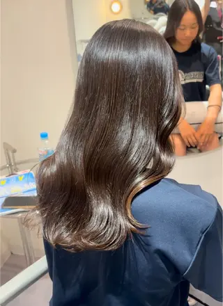 ミディアム Rely ante所属・美髪✨艶髪✨髪質改善 カラー特化❣️二宮遥のヘアスタイル