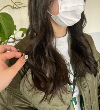 ロング 神谷 夏帆のヘアスタイル