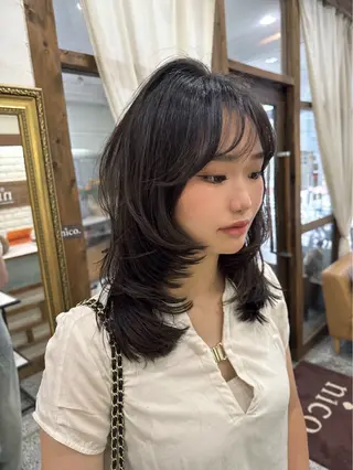 ミディアム nico. Julieのヘアスタイル