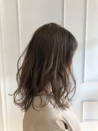 セミロング カラー 三宅 涼馬のヘアスタイル