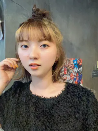 ミディアム カラー ミヨシマユ✨ チーフ就任記念🌈のヘアスタイル