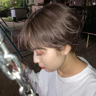 ショート カラー パーマ 栗林 姫花のヘアスタイル