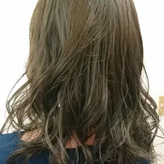 ミディアム カラー AKAMEE 表参道所属・✨360°褒められ ヘア✨️井上雄輝のヘアスタイル