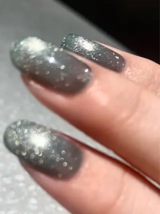 ネイル Nail salon 4［HER.］所属・MIA 𓂃𓈒𓏸のネイルデザイン