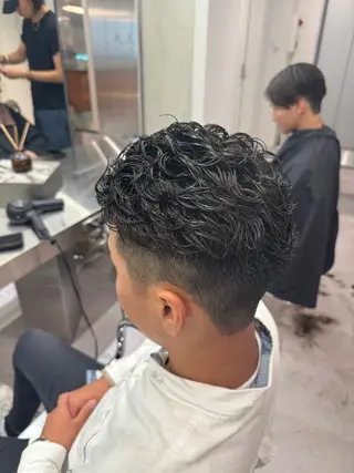 パーマ メンズ ブリーチ/パーマ特化 片平和寿のヘアスタイル