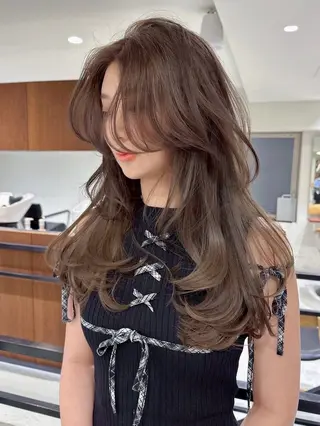ロング カラー ヘアアレンジ TOA/天神 JIL BLANのヘアスタイル
