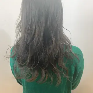 セミロング カラー 【Uneユヌ】菊地 春那のヘアスタイル