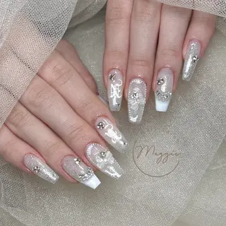 ネイル Maggie Nail🦩のネイルデザイン