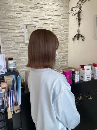 ショート ハイトーン/ホワイト カラー/SHOKAのヘアスタイル