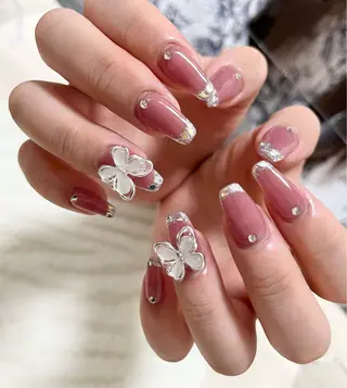 ネイル わたなべ さやかのネイルデザイン