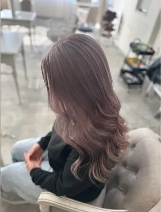 カラー 河野 さくらのヘアスタイル