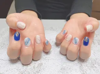 ネイル Nailsalon Blueのネイルデザイン