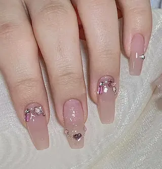 ネイル 💅E•U•B NAIL🌹所属・横浜市中区曙町 ネイルE·U·Bのネイルデザイン
