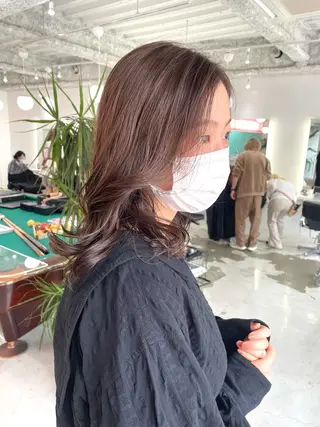 ロング カラー GRAND OMOTESANDOのヘアスタイル
