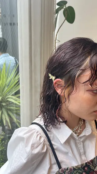 カラー 友花 暗髪／ナチュラルのヘアスタイル