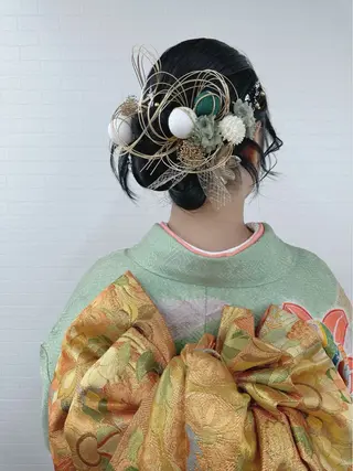 ヘアアレンジ GRANLUSSO 〜グランルッソ駅前店所属・木口 嘉美のヘアスタイル