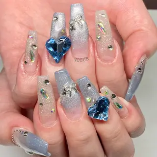 ネイル VOGUE ×SWANのネイルデザイン