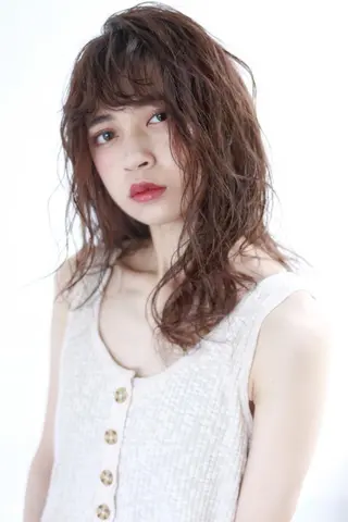 ロング カラー ヘアアレンジ SNSで大バズり‼️ 欧米風ヘア大ヒット中のヘアスタイル